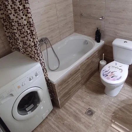 3 Mountains Luxury House Aridaía